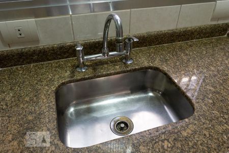 Casa à venda com 149m², 3 quartos e 2 vagas Casa à venda com 149m², 3 quartos e 2 vagasCozinha 1