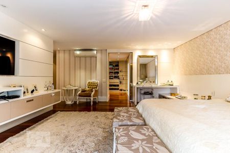 Casa à venda com 600m², 4 quartos e 4 vagas Casa à venda com 600m², 4 quartos e 4 vagasSuíte 1