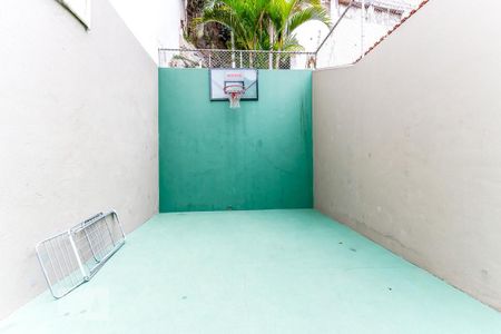 Casa à venda com 600m², 4 quartos e 4 vagas Casa à venda com 600m², 4 quartos e 4 vagasQuadra