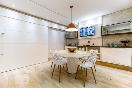 Casa à venda com 600m², 4 quartos e 4 vagas Casa à venda com 600m², 4 quartos e 4 vagasCopa