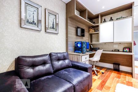 Casa à venda com 600m², 4 quartos e 4 vagas Casa à venda com 600m², 4 quartos e 4 vagasEscritório