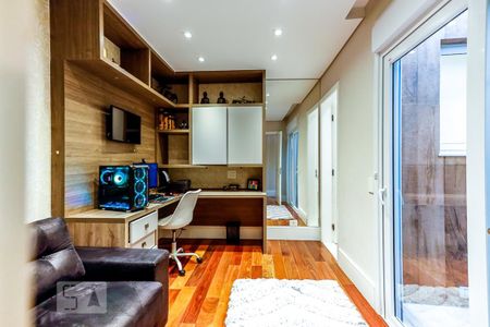 Casa à venda com 600m², 4 quartos e 4 vagas Casa à venda com 600m², 4 quartos e 4 vagasEscritório