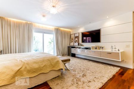 Casa à venda com 600m², 4 quartos e 4 vagas Casa à venda com 600m², 4 quartos e 4 vagasSuíte 1