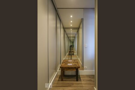 Apartamento para alugar com 82m², 2 quartos e 2 vagas Apartamento para alugar com 82m², 2 quartos e 2 vagasCloset da suíte