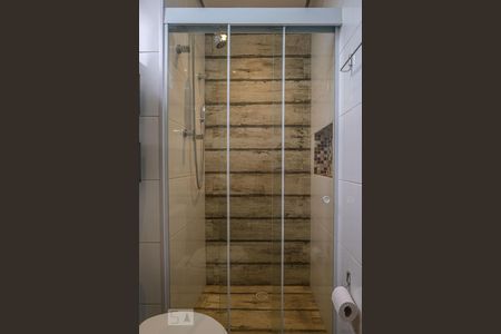 Apartamento para alugar com 82m², 2 quartos e 2 vagas Apartamento para alugar com 82m², 2 quartos e 2 vagasBanheiro da suíte