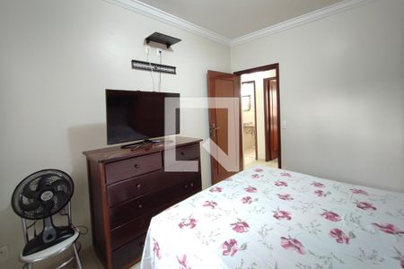 Casa à venda com 200m², 5 quartos e 5 vagasCasa fundo - Quarto Suíte