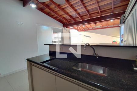 Casa à venda com 200m², 5 quartos e 5 vagasÁrea gourmet