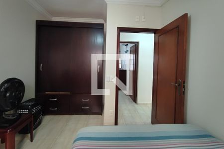 Casa à venda com 200m², 5 quartos e 5 vagasCasa fundo - Quarto 2