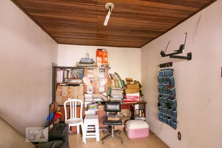 Casa à venda com 360m², 4 quartos e 1 vagaQuarto dos fundos