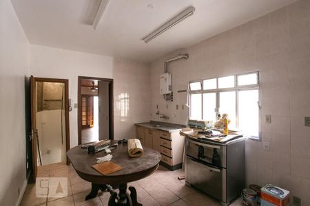 Casa à venda com 360m², 4 quartos e 1 vagaCozinha