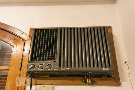 Casa à venda com 360m², 4 quartos e 1 vagaAr condicionado