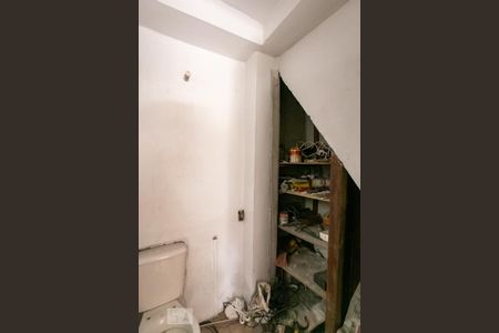 Casa à venda com 360m², 4 quartos e 1 vagaBanheiro de Serviço