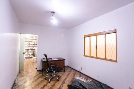Casa à venda com 360m², 4 quartos e 1 vagaEscritório