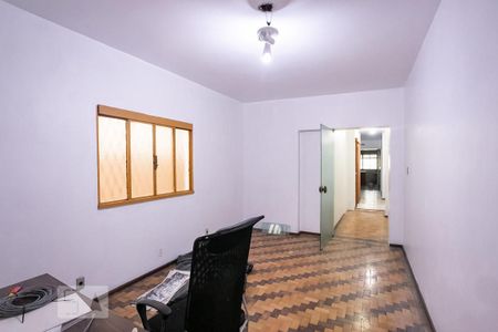 Casa à venda com 360m², 4 quartos e 1 vagaEscritório