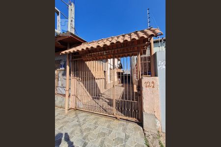 Casa à venda com 450m², 3 quartos e 3 vagasFACHADA