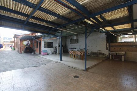 Casa à venda com 450m², 3 quartos e 3 vagasPATIO