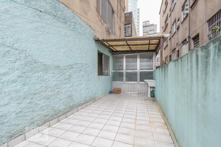 Apartamento à venda com 90m², 2 quartos e sem vaga Apartamento à venda com 90m², 2 quartos e sem vagaTerraço e Área de serviço