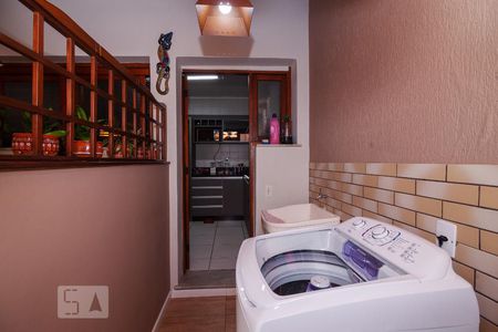 Casa de condomínio à venda com 183m², 3 quartos e 2 vagasÁrea de Serviço