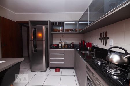 Casa de condomínio à venda com 183m², 3 quartos e 2 vagasCozinha