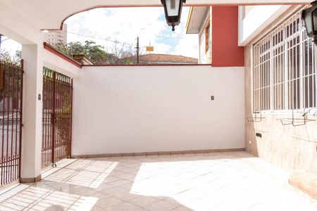 Casa à venda com 190m², 3 quartos e 3 vagas Casa à venda com 190m², 3 quartos e 3 vagasGaragem