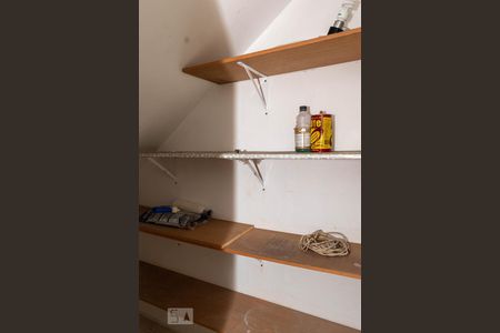 Casa à venda com 190m², 3 quartos e 3 vagas Casa à venda com 190m², 3 quartos e 3 vagasÁrea Externa