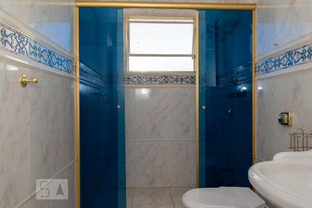 Casa à venda com 190m², 3 quartos e 3 vagas Casa à venda com 190m², 3 quartos e 3 vagasBanheiro