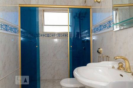 Casa à venda com 190m², 3 quartos e 3 vagas Casa à venda com 190m², 3 quartos e 3 vagasBanheiro