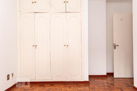 Casa à venda com 190m², 3 quartos e 3 vagas Casa à venda com 190m², 3 quartos e 3 vagasQuarto 2