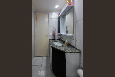 Apartamento à venda com 62m², 3 quartos e 1 vaga Apartamento à venda com 62m², 3 quartos e 1 vagaBanheiro