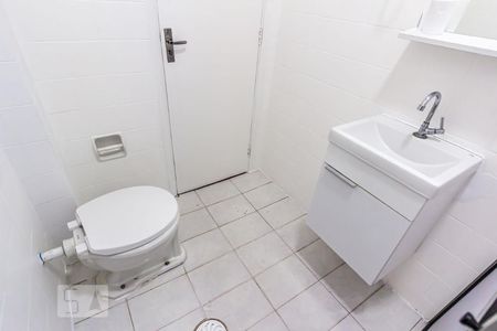 Apartamento para alugar com 87m², 2 quartos e sem vaga Apartamento para alugar com 87m², 2 quartos e sem vagaBanheiro