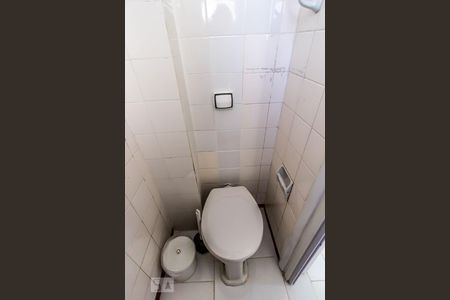 Apartamento para alugar com 87m², 2 quartos e sem vaga Apartamento para alugar com 87m², 2 quartos e sem vagaBanheiro de serviço