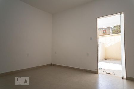 Sala de casa à venda com 2 quartos, 100m² em Vargem Grande, Rio de Janeiro