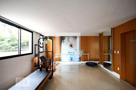 Apartamento à venda com 146m², 2 quartos e 2 vagas Apartamento à venda com 146m², 2 quartos e 2 vagasAcademia