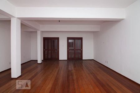 Casa à venda com 440m², 4 quartos e 2 vagas Casa à venda com 440m², 4 quartos e 2 vagasQuarto 2