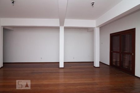 Casa à venda com 440m², 4 quartos e 2 vagas Casa à venda com 440m², 4 quartos e 2 vagasQuarto 2
