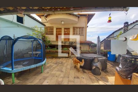 Casa à venda com 290m², 4 quartos e 3 vagas