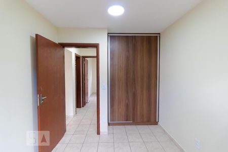 Casa de condomínio à venda com 53m², 2 quartos e 1 vaga Casa de condomínio à venda com 53m², 2 quartos e 1 vagaQuarto 01