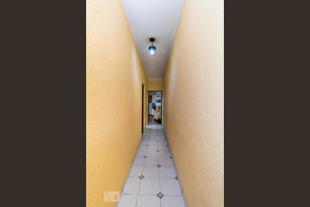 Casa à venda com 120m², 4 quartos e 2 vagasCorredor Interno