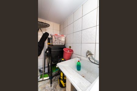 Casa à venda com 120m², 4 quartos e 2 vagasÁrea de Serviço 2