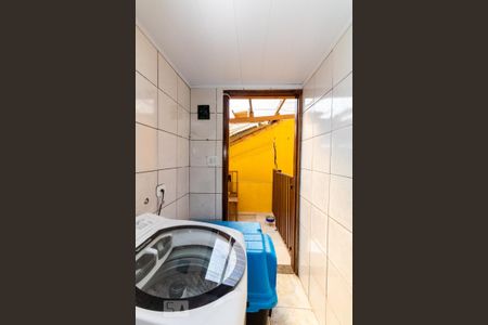 Casa à venda com 120m², 4 quartos e 2 vagasÁrea de Serviço 2
