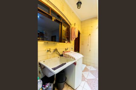 Casa à venda com 120m², 4 quartos e 2 vagasÁrea de Serviço 1