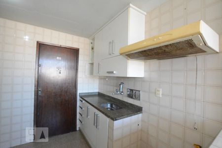 Apartamento à venda com 69m², 2 quartos e 1 vagaCozinha