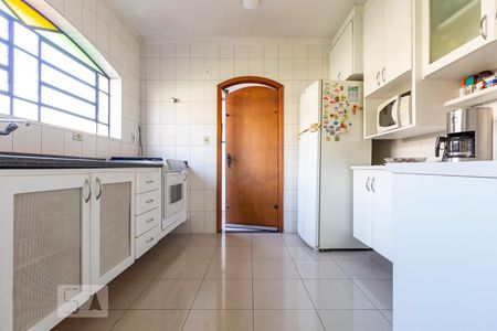 Casa à venda com 156m², 3 quartos e 1 vaga Casa à venda com 156m², 3 quartos e 1 vagaCozinha