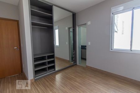 Apartamento à venda com 147m², 4 quartos e 3 vagasSuíte 2