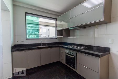 Apartamento à venda com 147m², 4 quartos e 3 vagasCozinha