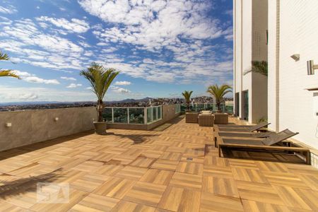 Apartamento à venda com 147m², 4 quartos e 3 vagasÁrea Externa