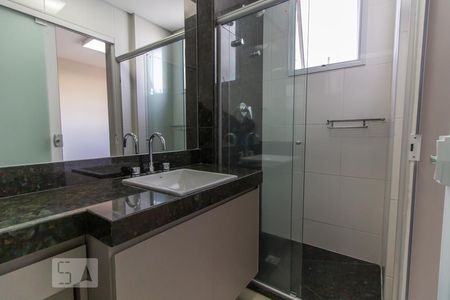 Apartamento à venda com 147m², 4 quartos e 3 vagasBanheiro da Suíte 2