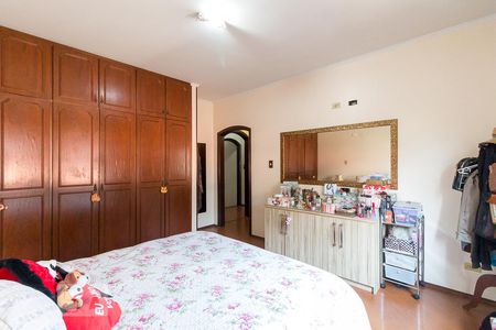 Casa à venda com 431m², 4 quartos e 5 vagasQuarto 4 suíte