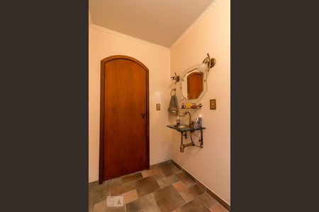 Casa à venda com 431m², 4 quartos e 5 vagasLavabo