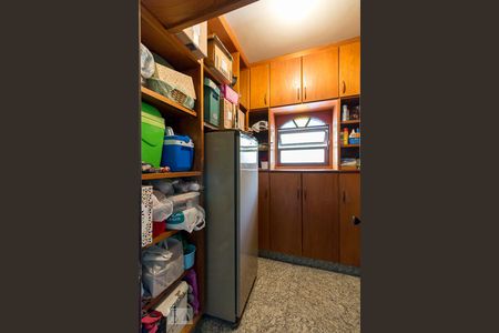 Casa à venda com 431m², 4 quartos e 5 vagasDespensa